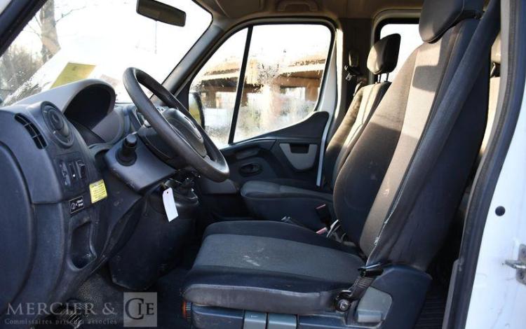 RENAULT MASTER DBLE CAB BENNE BLANC DZ-160-PM