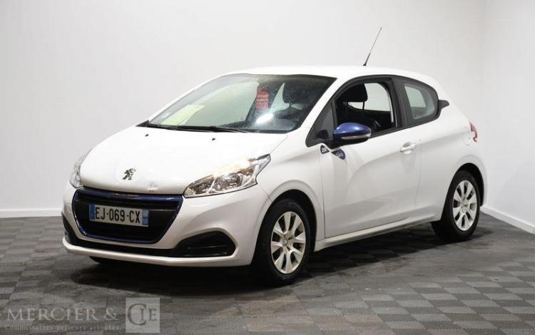 PEUGEOT 208 1,2 PURETECH 70 LIKE  EJ-069-CX