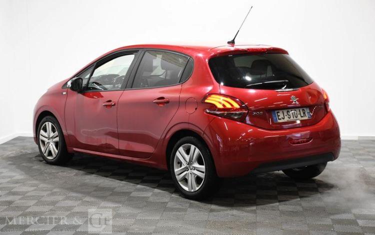 PEUGEOT 208 1,2 PURETECH 80 STYLE ROUGE EJ-910-LR