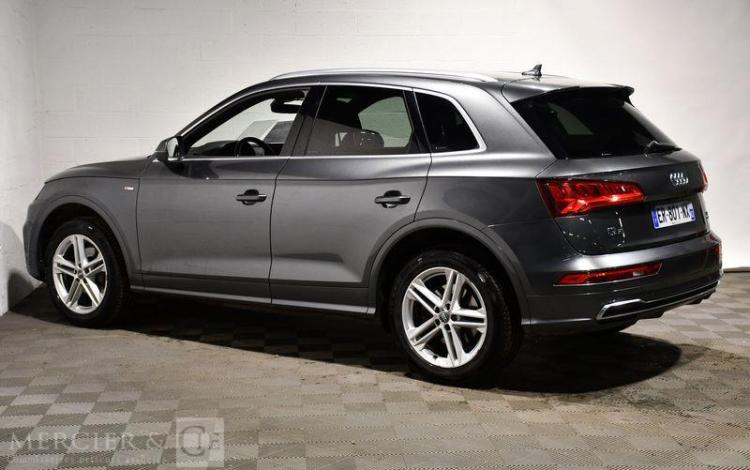 AUDI Q5 2,0 40 TDI 190 S-LINE QUATTRO S-TRONIC BVA GRIS ER-801-NX