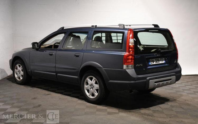 VOLVO XC70 2,4 D5 185 EDITION LUXE AWD BLEU EW-328-TT