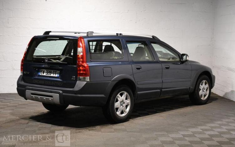 VOLVO XC70 2,4 D5 185 EDITION LUXE AWD BLEU EW-328-TT