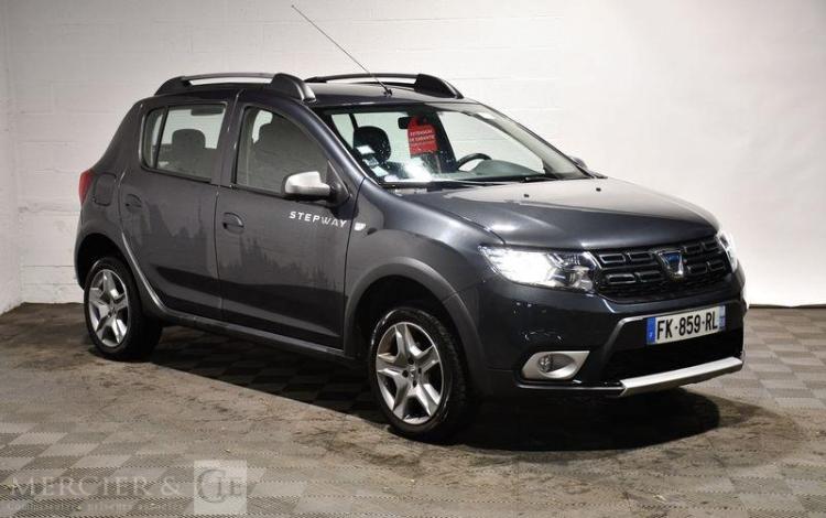 DACIA SANDERO SCE 75CH URBAN STEPWAY NOIR FK-859-RL