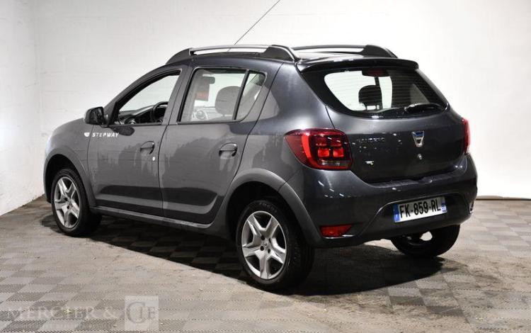 DACIA SANDERO SCE 75CH URBAN STEPWAY NOIR FK-859-RL