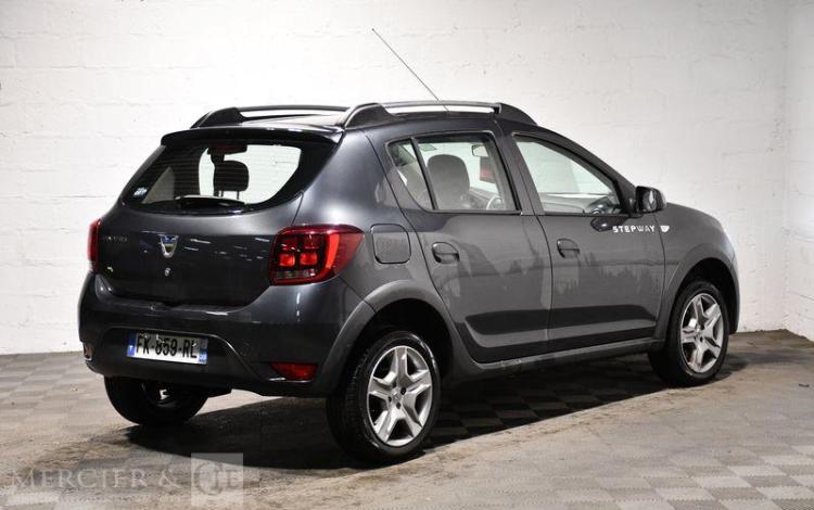 DACIA SANDERO SCE 75CH URBAN STEPWAY NOIR FK-859-RL