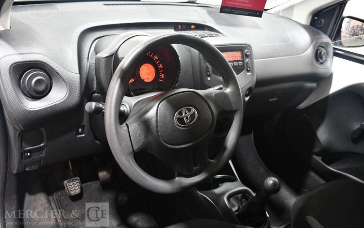 TOYOTA AYGO 1,0 VVT-i X 5P BLANC FK-883-ZW