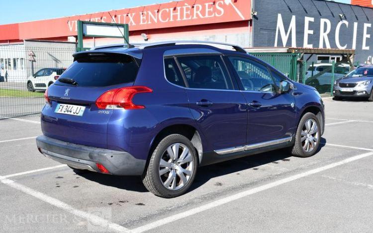 PEUGEOT 2008 1,6 e-HDI 115CH CROSSWAY VIOLET FX-344-JJ