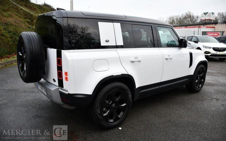 LAND ROVER DEFENDER BLANC FX-697-SY