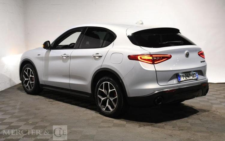 ALFA ROMEO STELVIO 2.2 D 160 SPRINT GRIS FY-247-QD