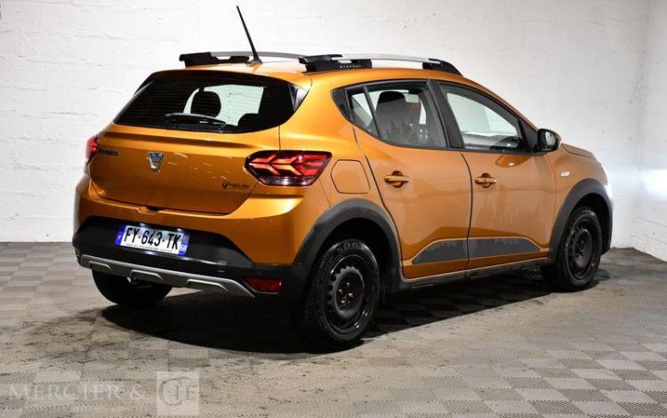 DACIA SANDERO STEPWAY CONFORT TCE 90 ORA FY-643-TK