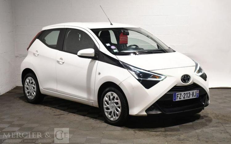 TOYOTA AYGO STE MC 1,0 VVT-I XCLUSIV MY20 BLANC FZ-213-VJ