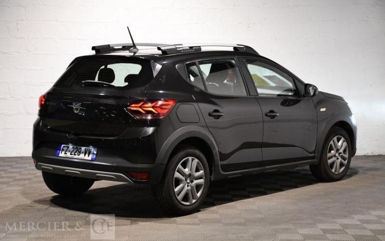 DACIA SANDERO STEPWAY CFT ECO-G 100 NOIR FZ-229-VV