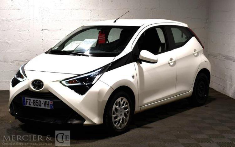 TOYOTA AYGO STE MC 1,0 VVT-I XSHIFT XCLUSIV MY20 BLANC FZ-850-VH