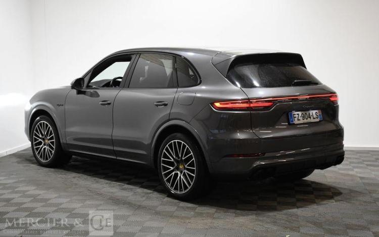 PORSCHE CAYENNE 3,0 V6 462ch E-HYBRID GRIS FZ-904-LS