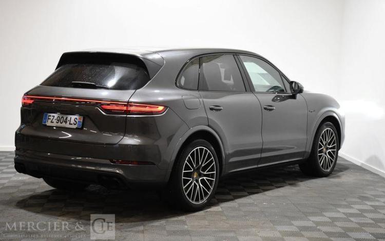 PORSCHE CAYENNE 3,0 V6 462ch E-HYBRID GRIS FZ-904-LS