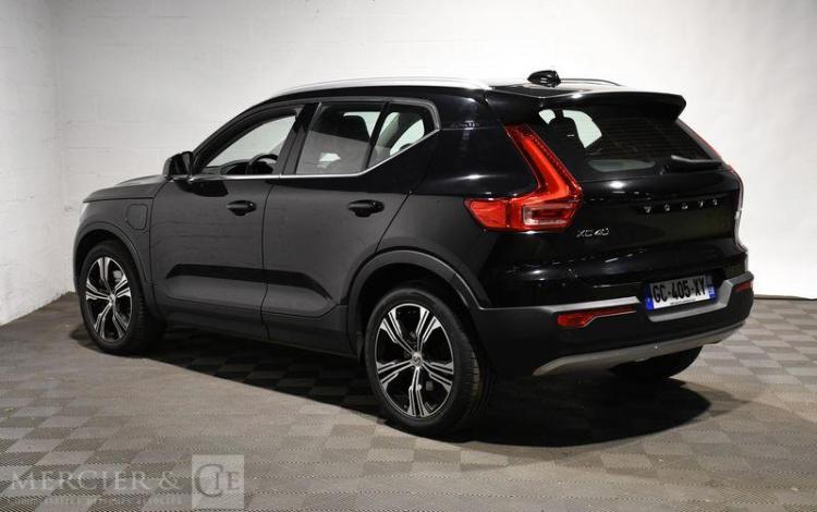 VOLVO XC40 T5 INSCRIPTION PLUG-IN HYBRID 261CH DCT7 2WD NOIR GC-405-XY