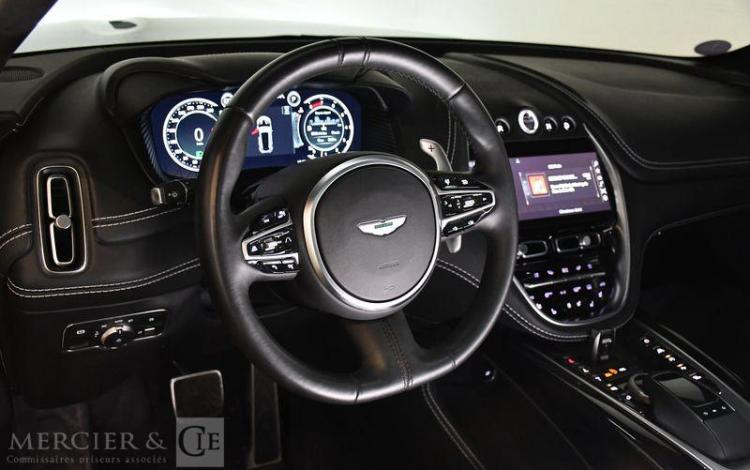 ASTON MARTIN DBX 4,0 BITURBO V8 550CH GRIS GK-559-AW