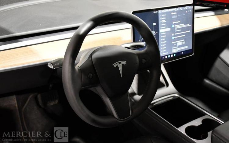 TESLA MODEL 3 STD NOIR GM-139-DB