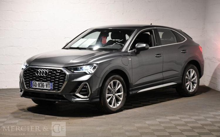 AUDI Q3 GRIS GQ-836-VT