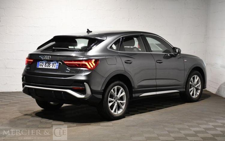 AUDI Q3 GRIS GQ-836-VT