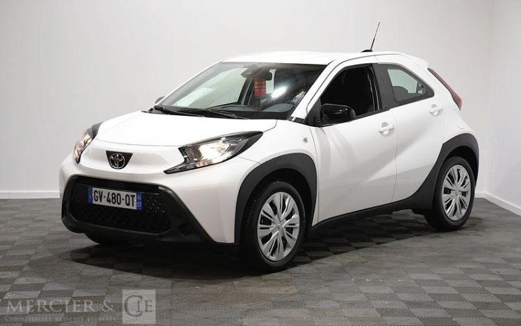 TOYOTA AYGO X BLANC GV-480-QT