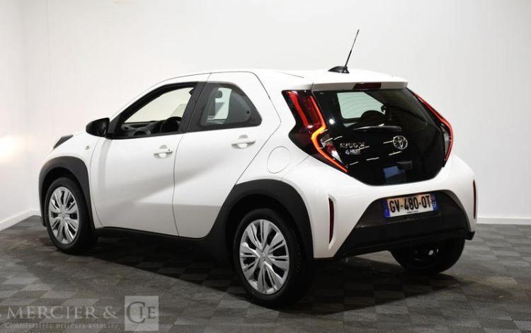 TOYOTA AYGO X BLANC GV-480-QT