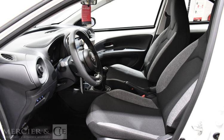 TOYOTA AYGO X BLANC GV-480-QT