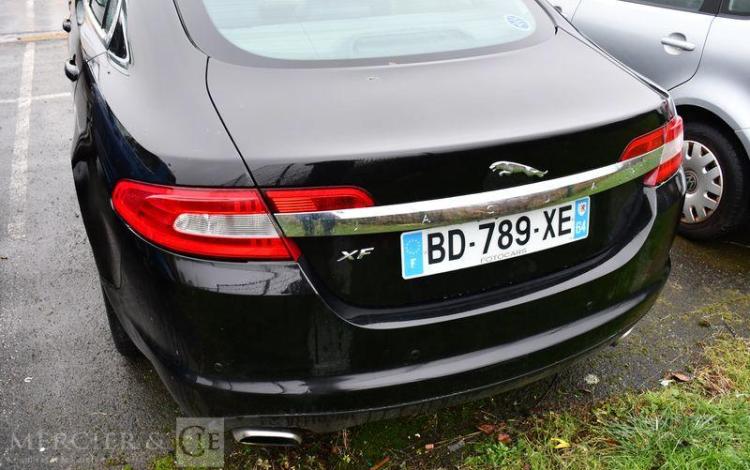 JAGUAR XF 3,0 D 240CH LUXURY PREMIUM BVA NOIR BD-789-XE