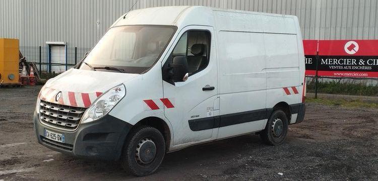 RENAULT MASTER L1H2 F3500 2,3 DCI 16V FAP 125 CV- DIESEL – 112920 KMS – ANNEE 2013 BLANC CW-625-BW