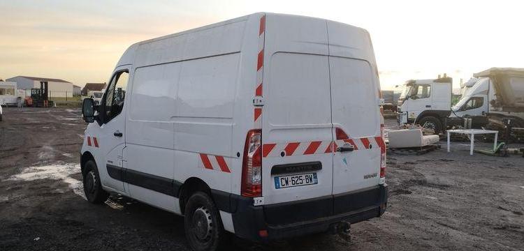 RENAULT MASTER L1H2 F3500 2,3 DCI 16V FAP 125 CV- DIESEL – 112920 KMS – ANNEE 2013 BLANC CW-625-BW