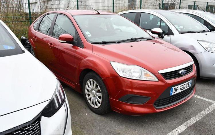 FORD FOCUS ROUGE DF-720-YX