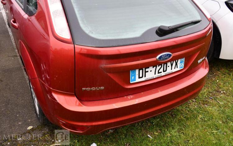 FORD FOCUS ROUGE DF-720-YX