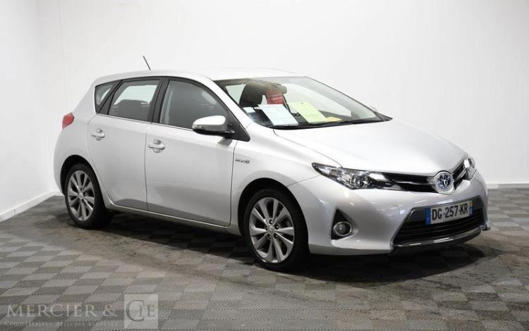 TOYOTA AURIS GRIS DG-257-KR