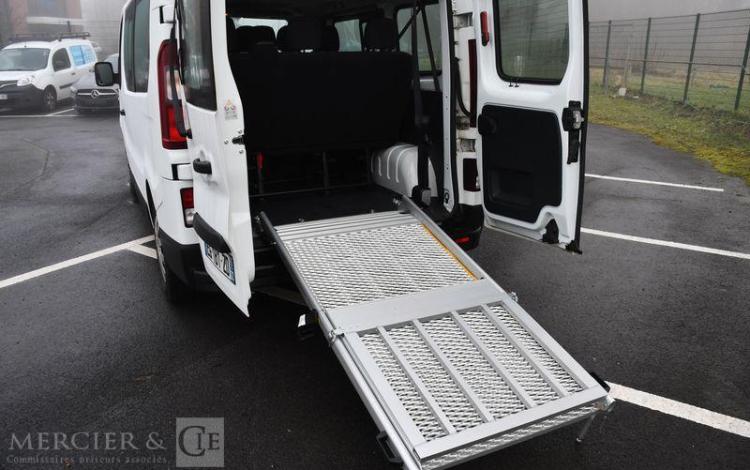 RENAULT TRAFIC COMBI ZEN L1 ENERGY DCI 125 8PL BLANC EG-181-ZD