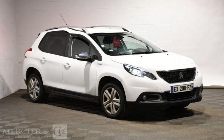 PEUGEOT 2008 1,2 PURE TECH 82CH STYLE BLANC EX-208-FZ