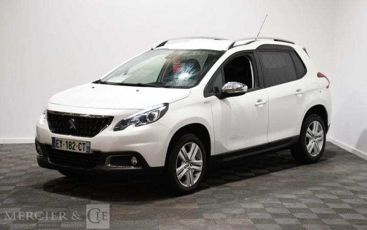 PEUGEOT 2008 1,2 PURE TECH 80 STYLE BLANC EY-182-CT