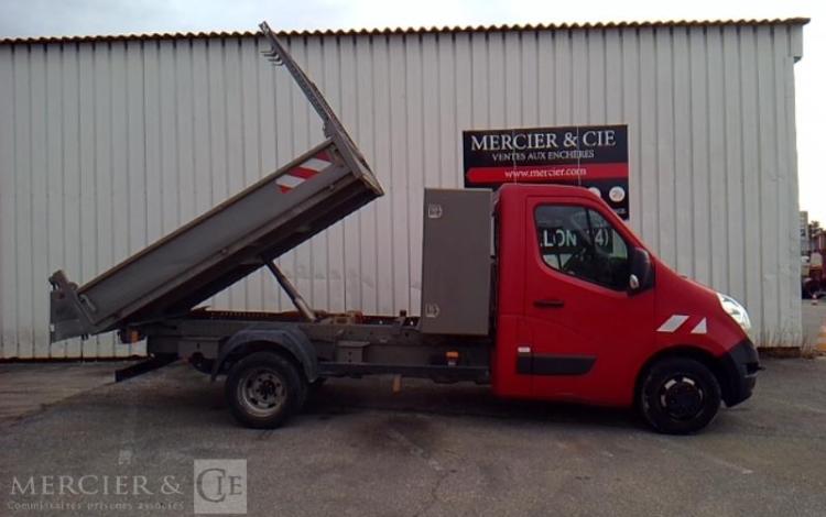 RENAULT MASTER DCI135 BENNE SIMPLE CABINE COFFRE ROUGE FD-480-LF