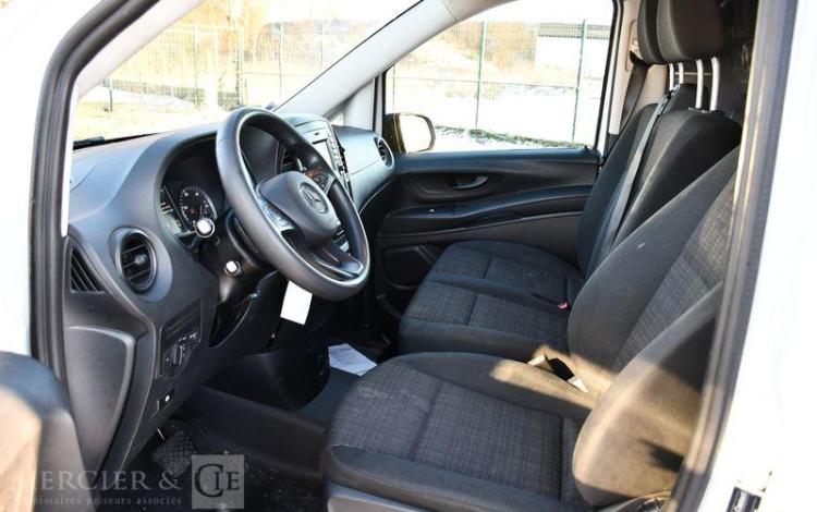 MERCEDES VITO 114 CDI Blue EFFICIENCY 7G-TRONIC BLANC FE-049-VV