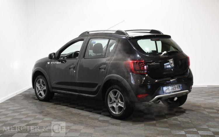 DACIA SANDERO TCE 90CH STEPWAY NOIR FM-185-VM