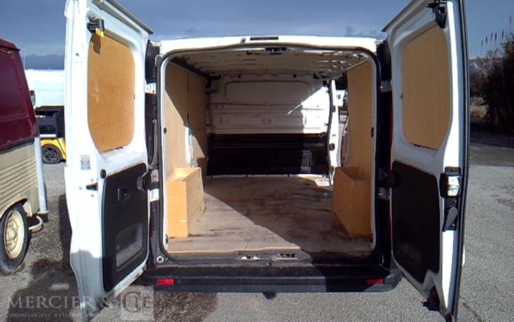 RENAULT TRAFIC GCF L2H1 1.6 DCI 16V 95CV BLANC FQ-696-LY