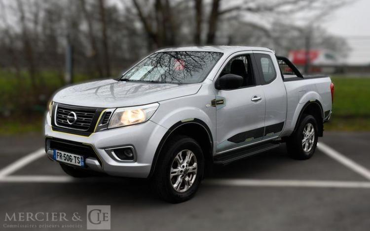 NISSAN NP 300 DOUBLE CAB 2.3 DCI 165 ACENTA 4WD GRIS FR-506-TS