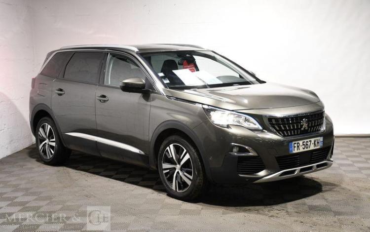 PEUGEOT 5008 ALLURE 1,5 BLUEHDI 130 VERT FR-567-KH