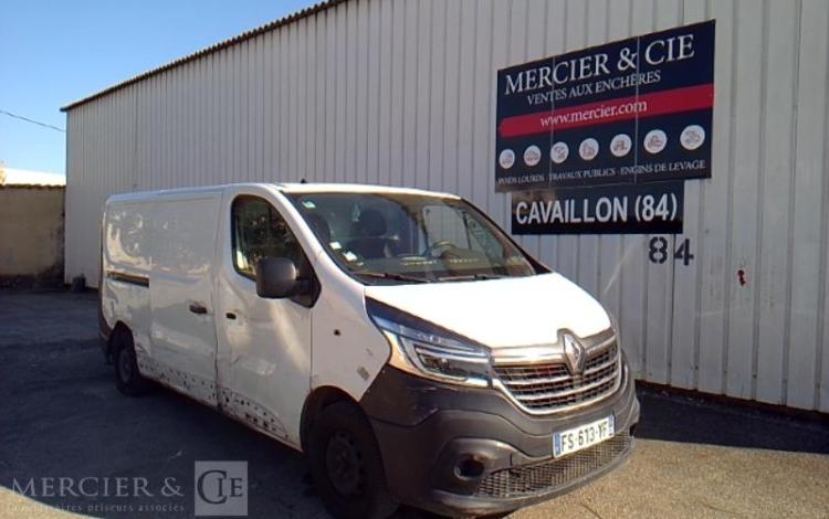 RENAULT TRAFIC GCF 1300 DCI 120 L2H1 BOIS BLANC FS-613-YF