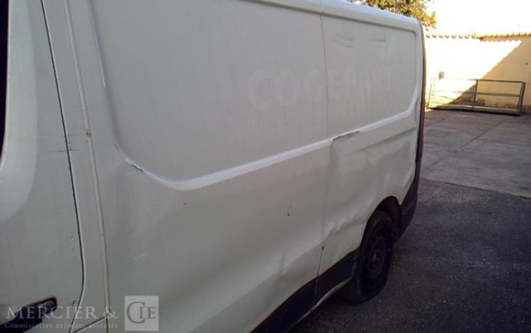 RENAULT TRAFIC GCF 1300 DCI 120 L2H1 BOIS BLANC FS-613-YF