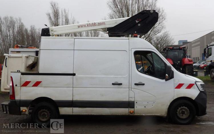 RENAULT MASTER L2H2 2,3 BLUE DCI 16 V TURBO NACELLE KLUB K26 – 162360 KMS – ANNEE 2020 BLANC FV-861-SN