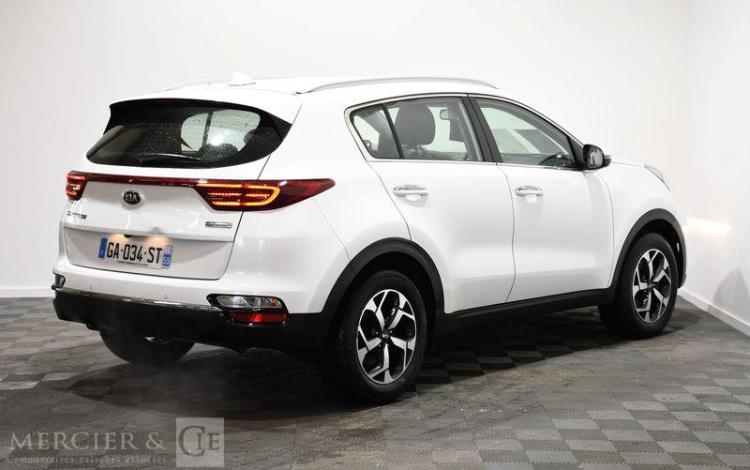 KIA SPORTAGE 1,6 CRDI 136 ACTIVE BLANC GA-034-ST