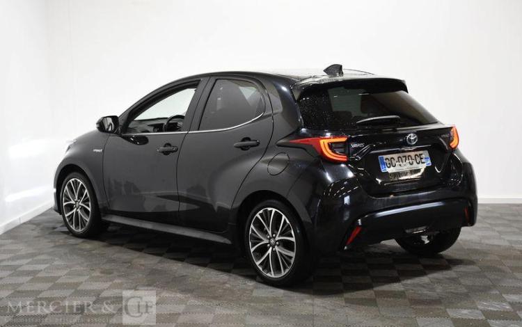 TOYOTA YARIS NOIR GC-070-CE