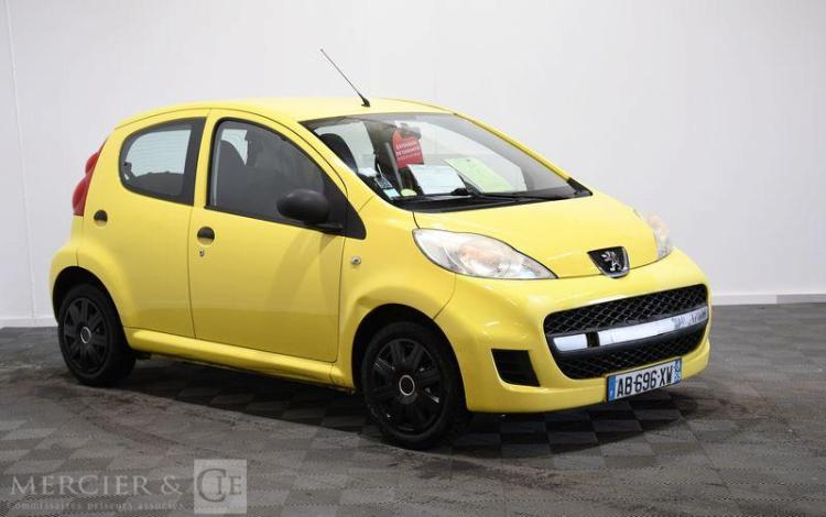 PEUGEOT 107 1,0 70 URBAN JAUNE AB-696-XW