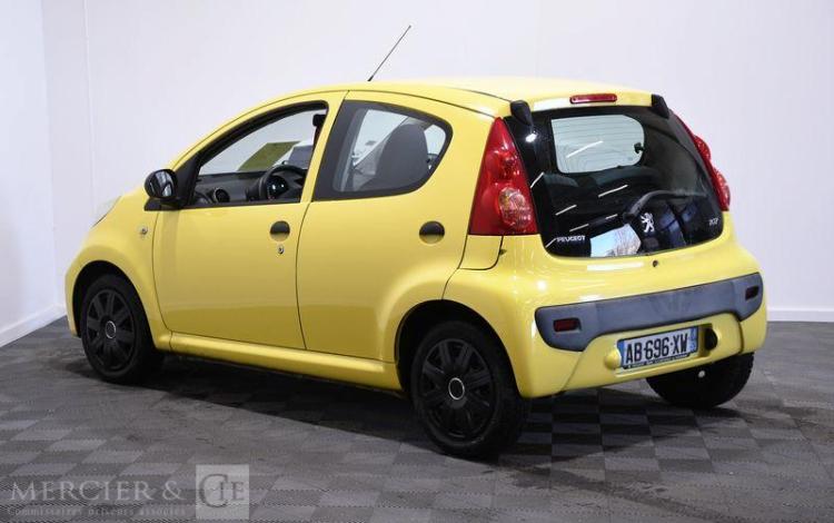 PEUGEOT 107 1,0 70 URBAN JAUNE AB-696-XW