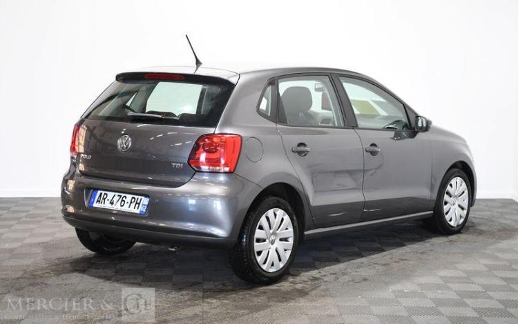 VOLKSWAGEN POLO 1.6 TDI 75 CONFORT LINE GRIS AR-476-PH